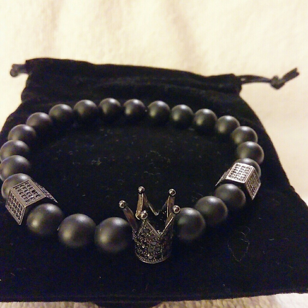 A KINGS ARM BAND